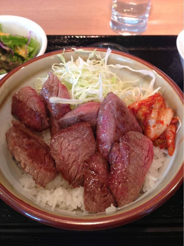 美味しいお肉の店 やまの - サブ画像3