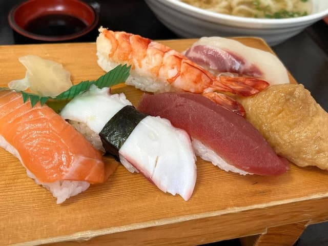 おかめ寿司 - サブ画像1
