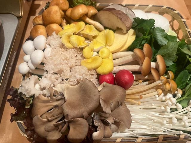 薬膳和鍋 Lotus Pot - サブ画像1