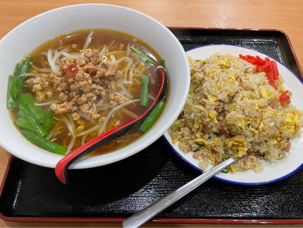 中華料理 美味館