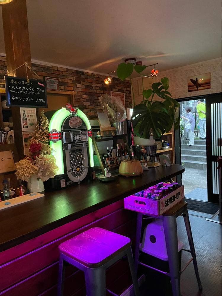 CAFE & BAR 笑日Wara Bee