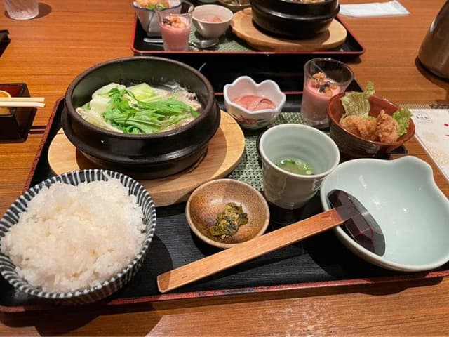 水たき料亭 博多華味鳥ヒルトンプラザウエスト店 - サブ画像1