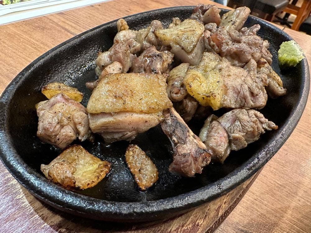 もも炭火焼 じんた