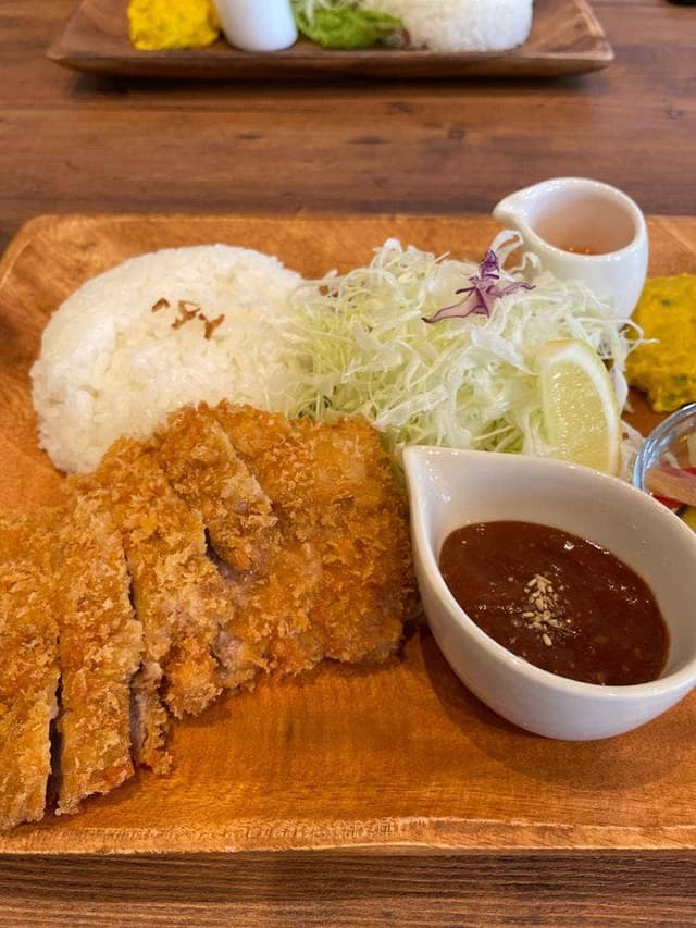 とんかつCAFE ロクベイ - サブ画像2