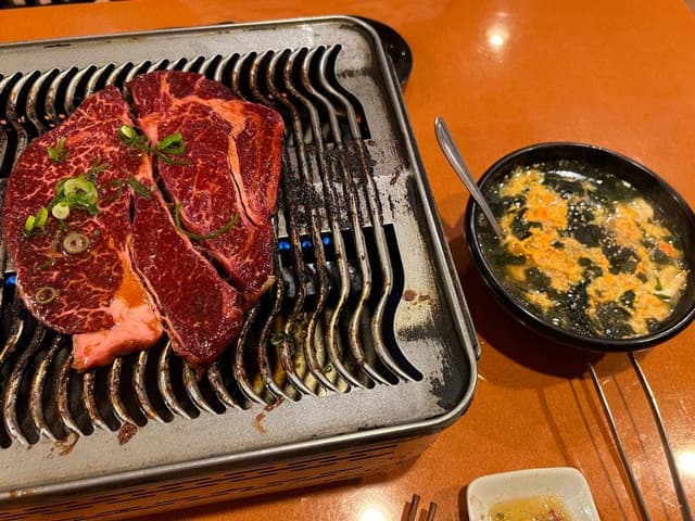 肉屋直営焼き肉とワインの店 Kazu屋 - サブ画像1