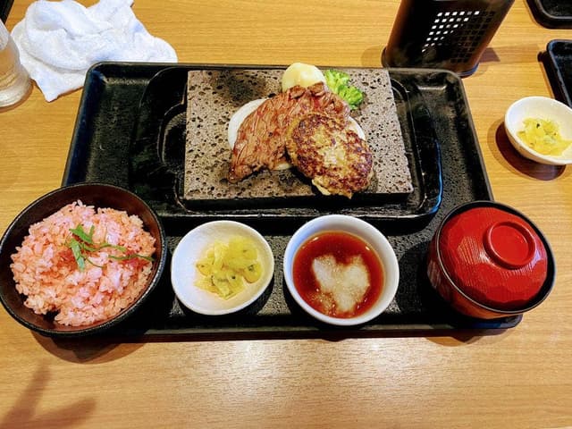 石焼ステーキ 贅 富山高岡店 - サブ画像1