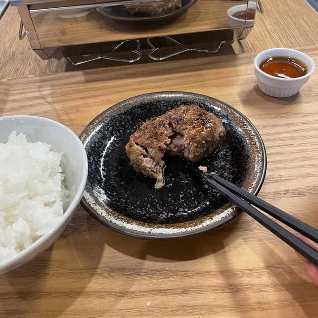 平尾ハンバーグ 白金店 - サブ画像1