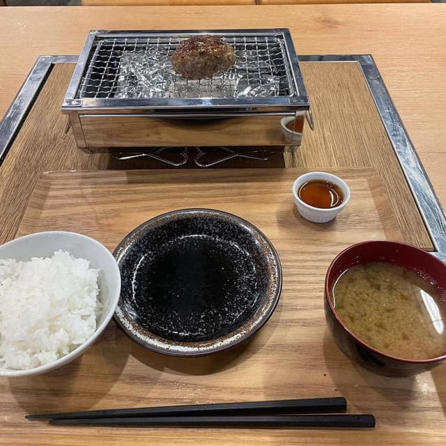 平尾ハンバーグ 白金店 - サブ画像2