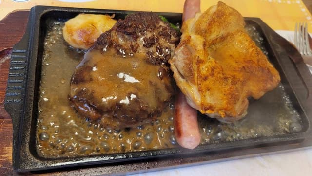 ハンバーグレストラン はらぺこキャット - サブ画像1
