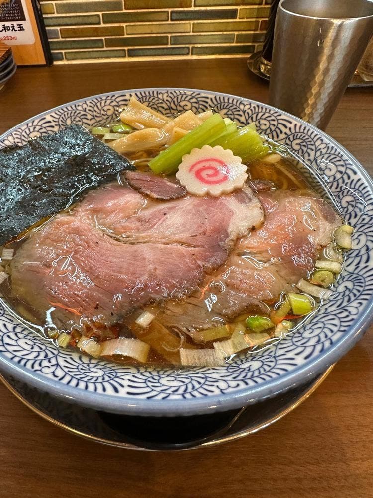 肉中華そば 赤シャモジ 桜木店