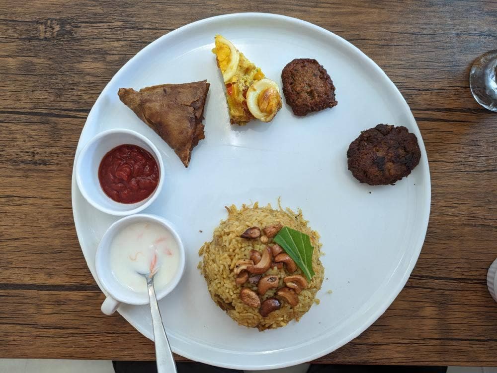 イスラムカフェ ベンガルビリヤニハウス