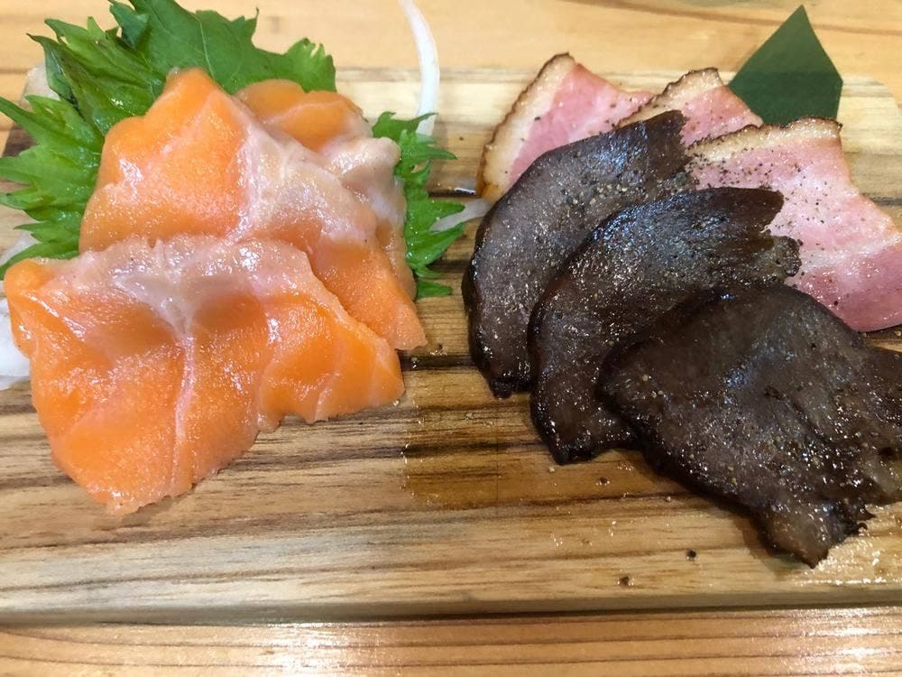 巻き串と燻製のお店 六源 東十条店