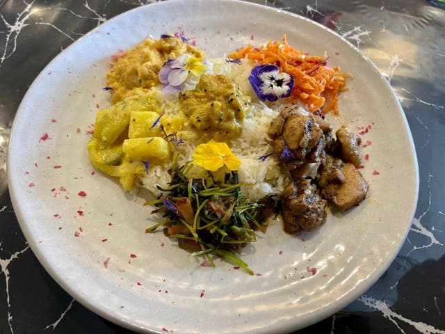 Sanmi Restaurant & Bar - サブ画像1