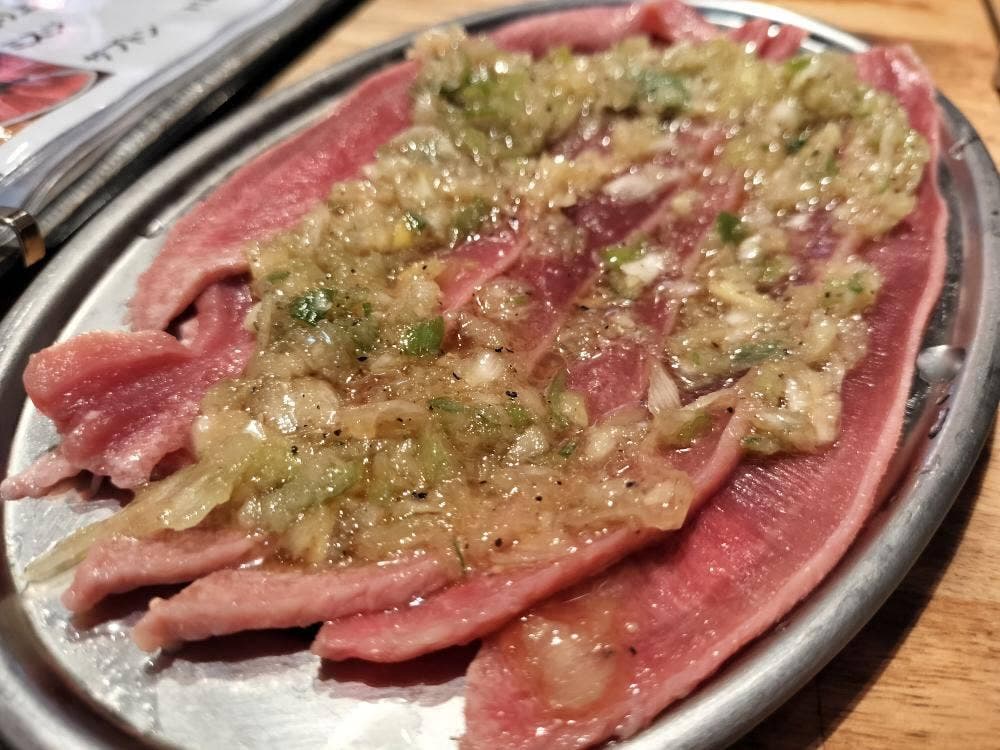 ホルモン焼肉縁