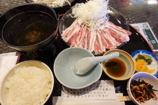 伊豆よりみち総本舗 伊豆高原旅の駅ぐらんぱるぽーと - サブ画像2