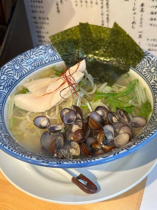 ラーメン 伊勢路 西池袋店 - サブ画像1