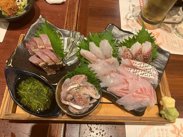 魚と酒 はなたれ 丸の内トラストタワー店 - サブ画像1