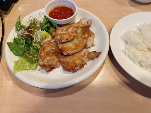 ガスト 市ヶ谷駅前店 - サブ画像1