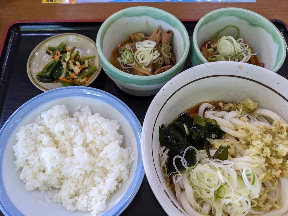 山田うどん 松戸八柱店