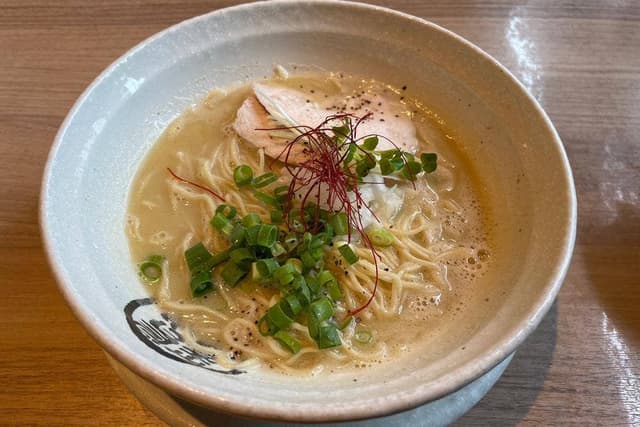 らーめん、肉丼ぶり 吉成鶏白湯 鶏神 - サブ画像3