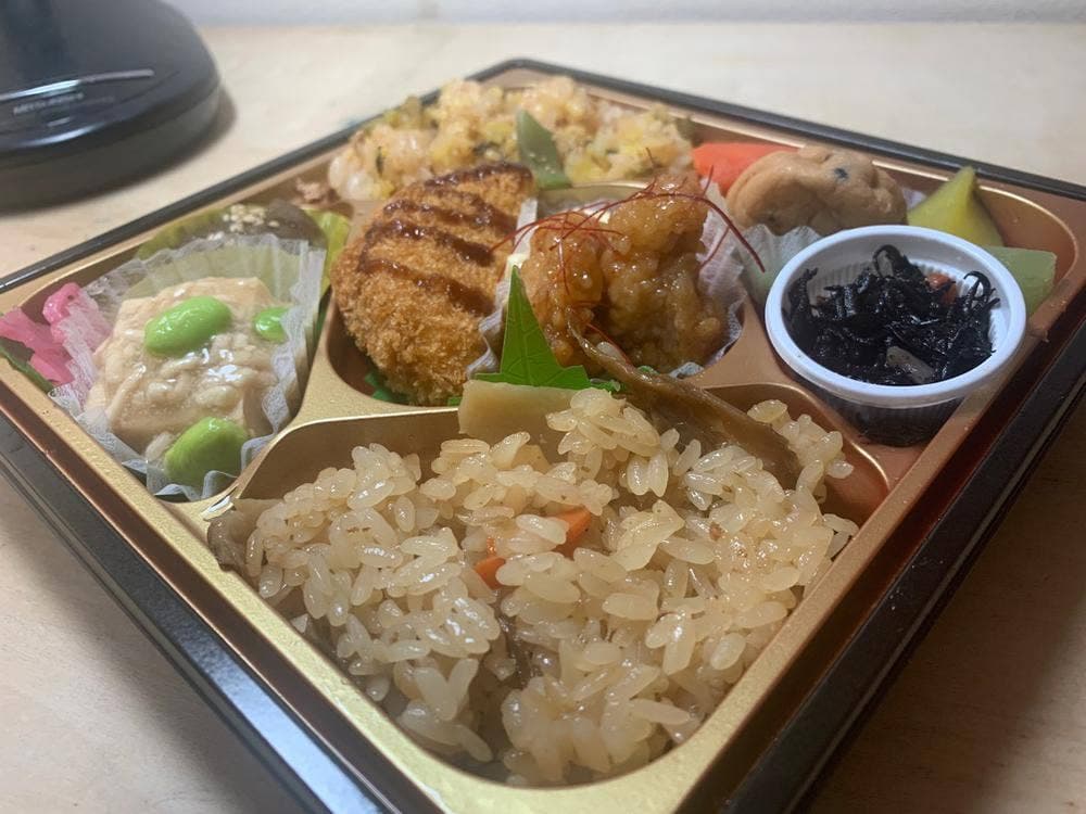 おこわ米八 エミオ武蔵境店