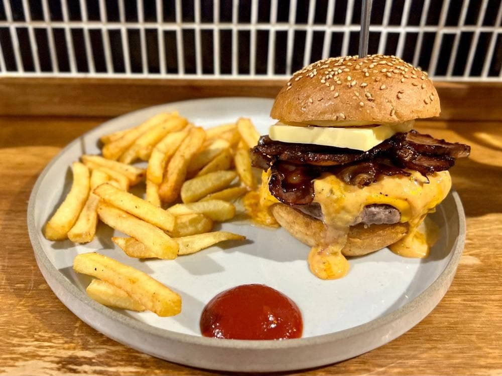マルハチバーガースタンド