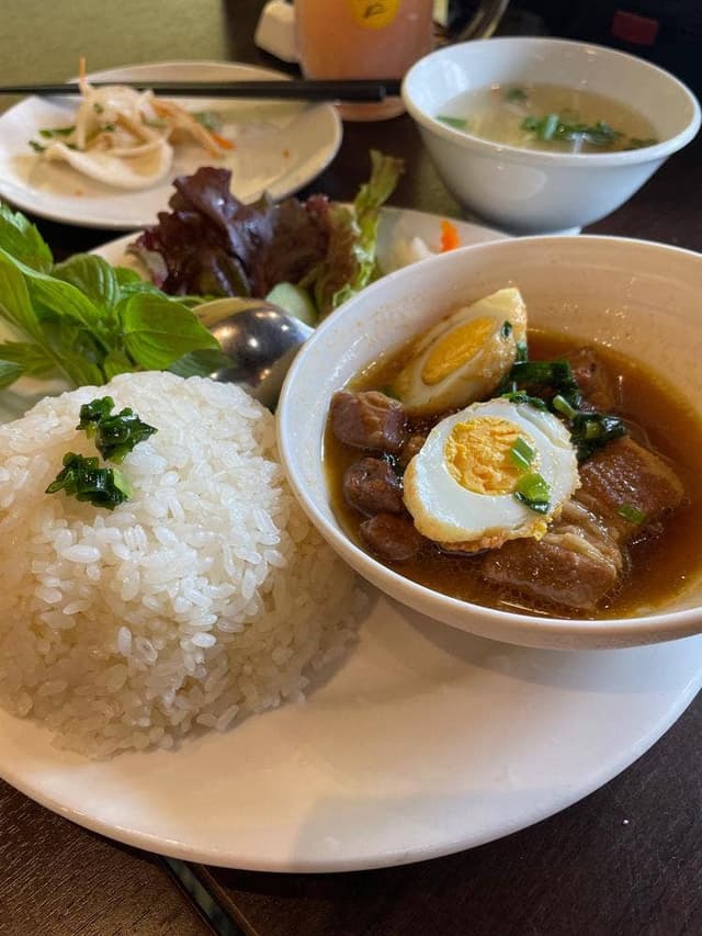本格ベトナム料理店 チャンクイン - サブ画像1