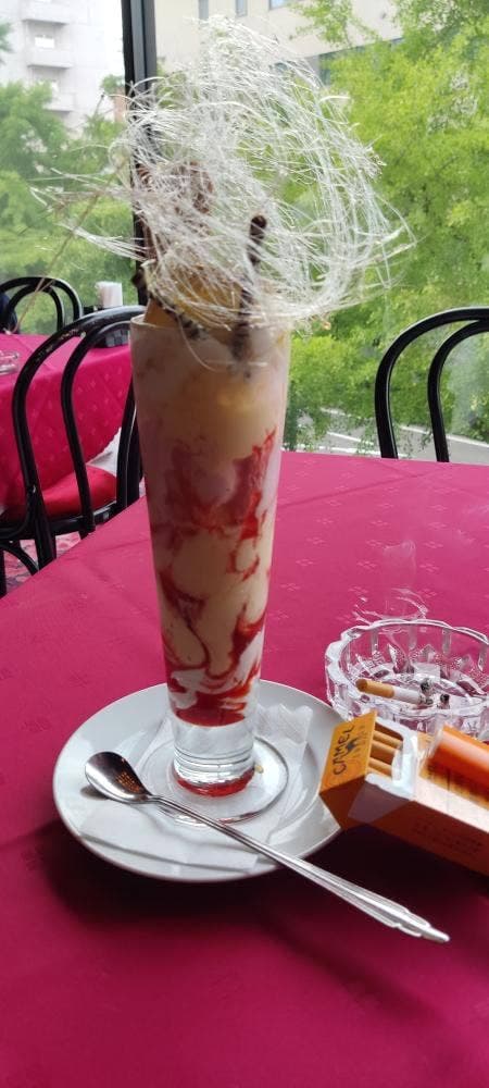 Cafe de la Paix