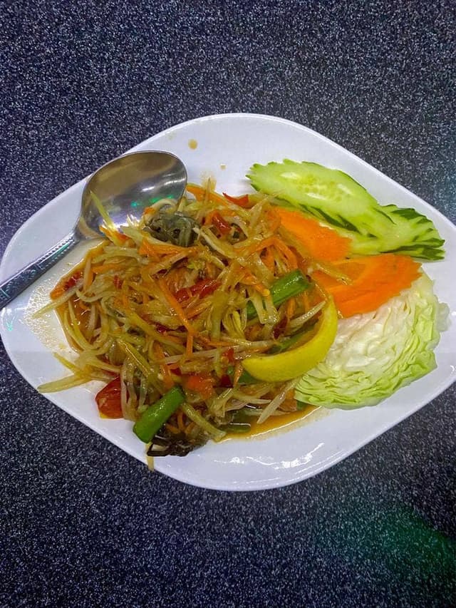 タイ居酒屋 イサーン サコンナコン - サブ画像2
