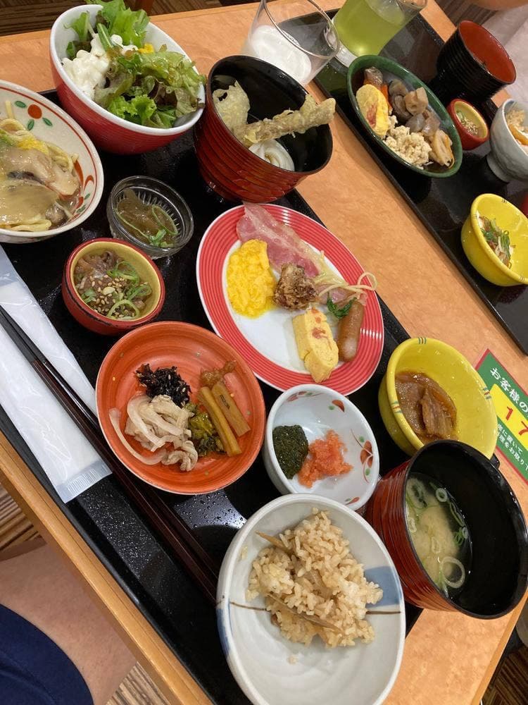 レストラン ロータス