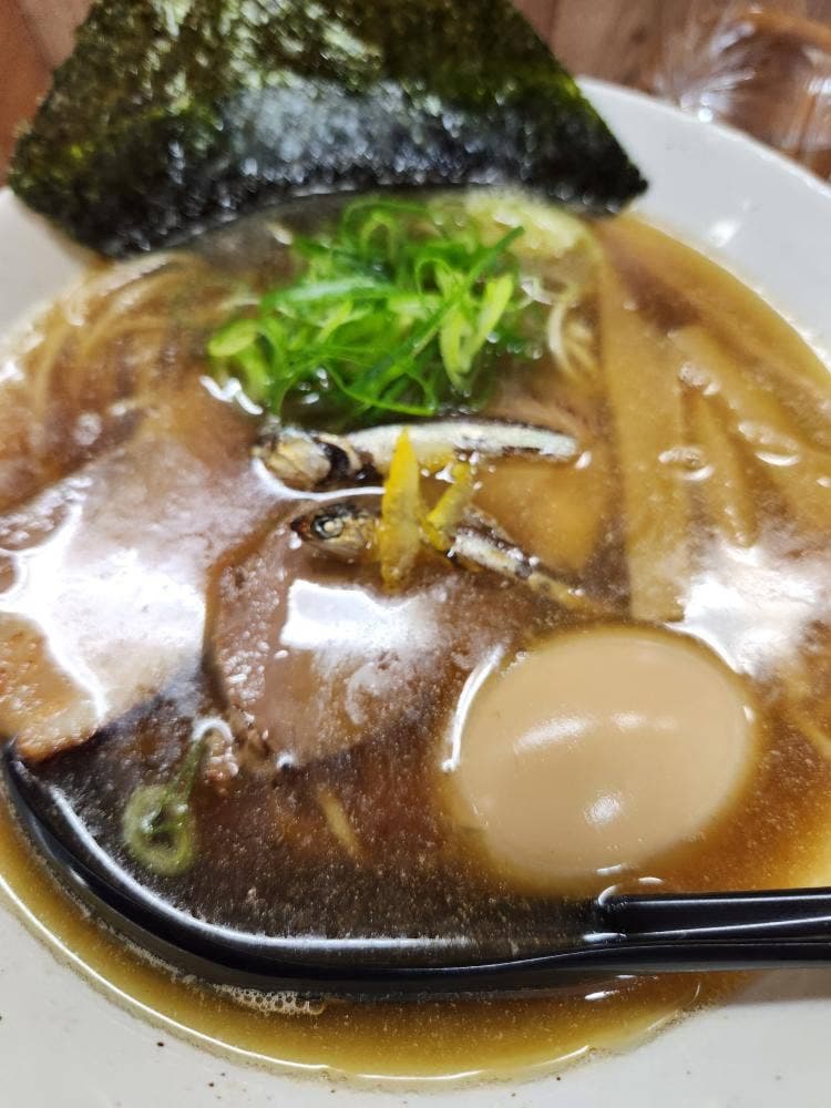 煮干しラーメン つかさ