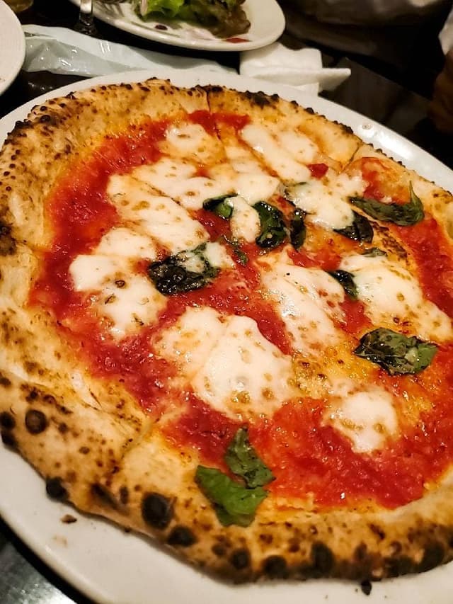 ピッツァ サルヴァトーレ クオモ & バール 新宿 - サブ画像3