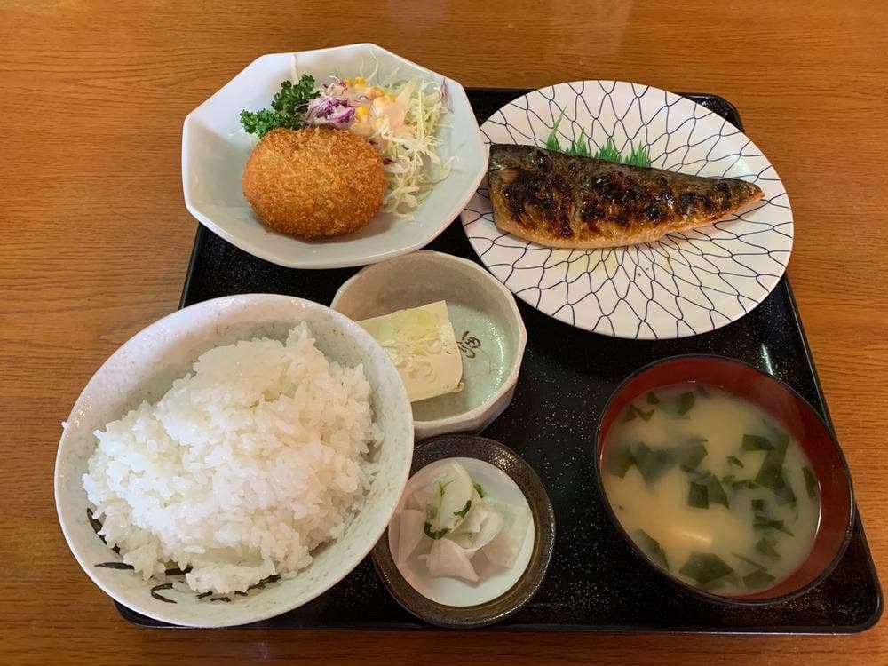 富くどり食堂