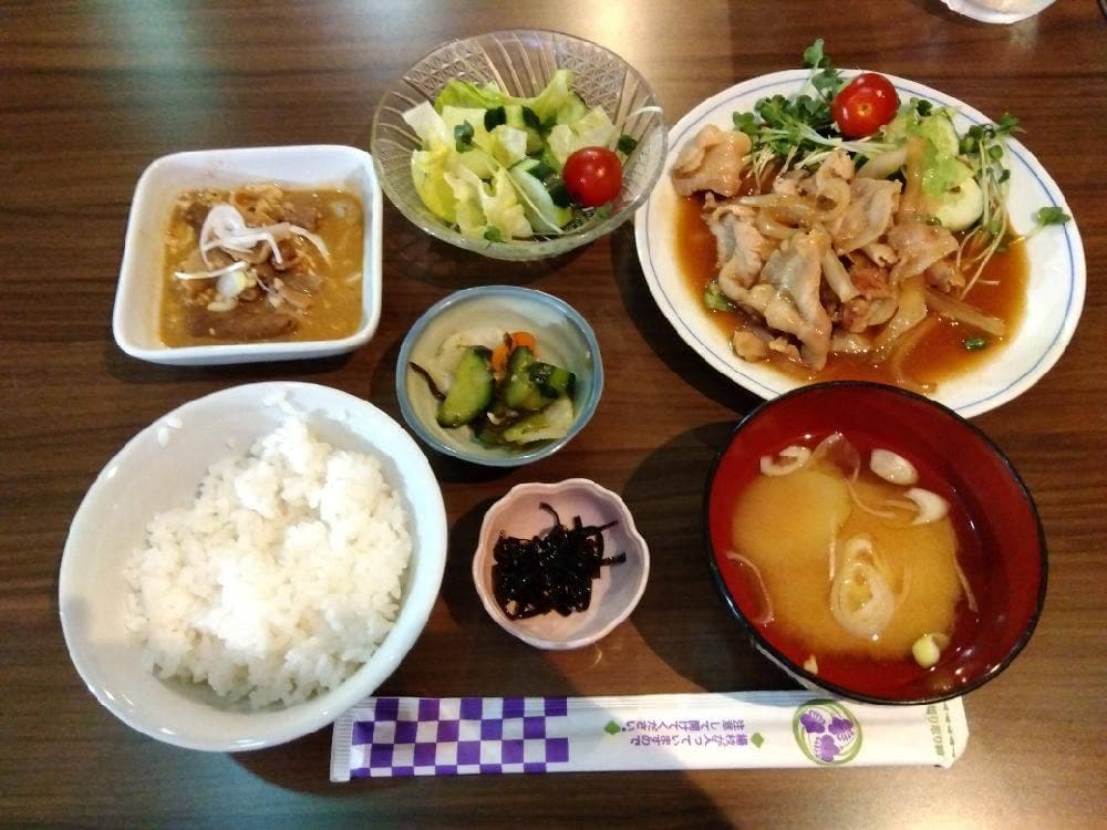 ヤナギヤ