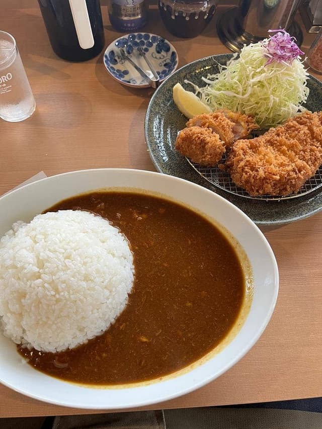 とんかつ檍のカレー屋 いっぺこっぺ 横浜元町店 - サブ画像3