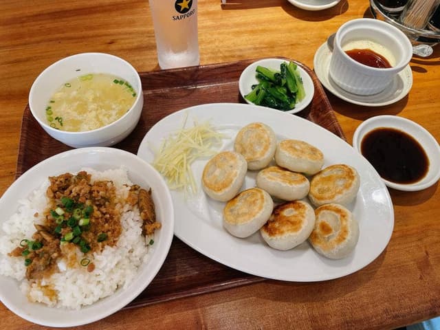 曾さんの餃子 水道橋店 - サブ画像1