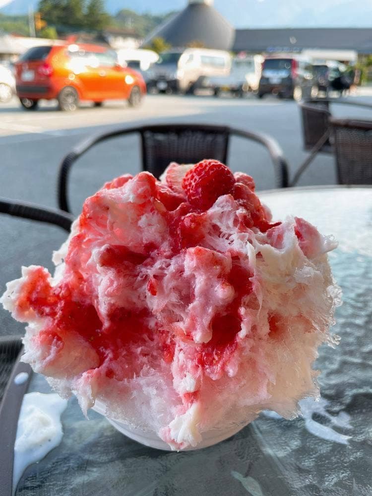 天然氷のかき氷 蔵元八義 道の駅はくしゅうエブリ前