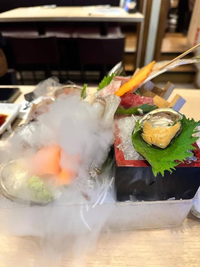 板前バル LIVE FISH MARKET 日比谷グルメゾン店 - サブ画像2