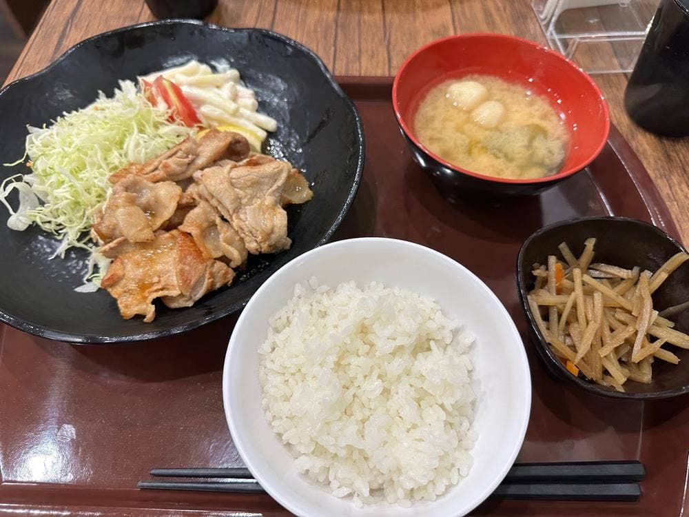 ごはんとお酒 Tiny Kitchen