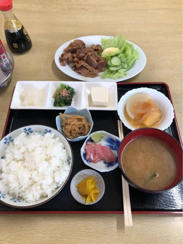 信栄食堂