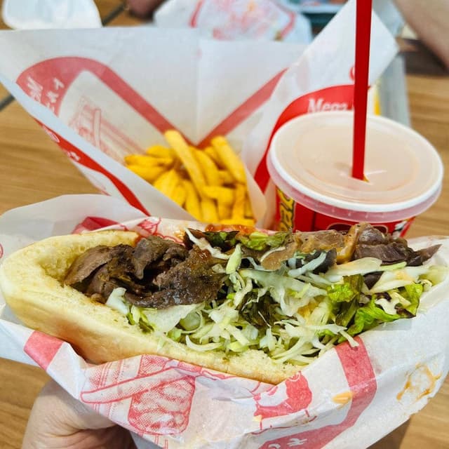 Mega Kebab 中部国際空港セントレア店 - サブ画像2