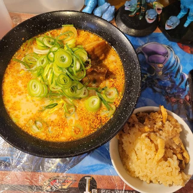 クセが強い麺屋 れいわ - サブ画像2