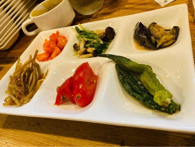 八百屋ダイニングやすべえ - サブ画像3