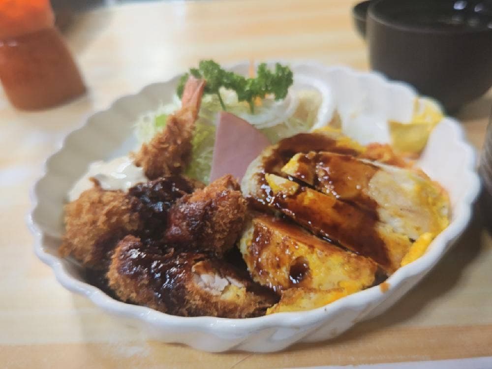 かつはる中割店