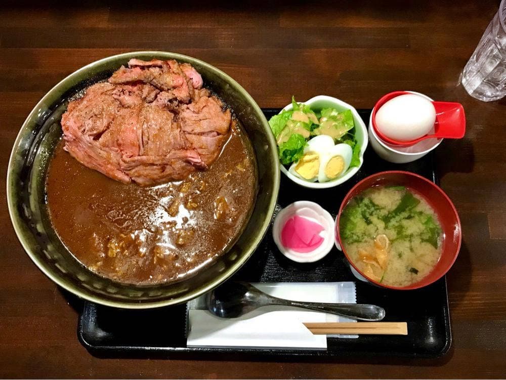 焼肉 海鮮焼き ホルモン 庵屋
