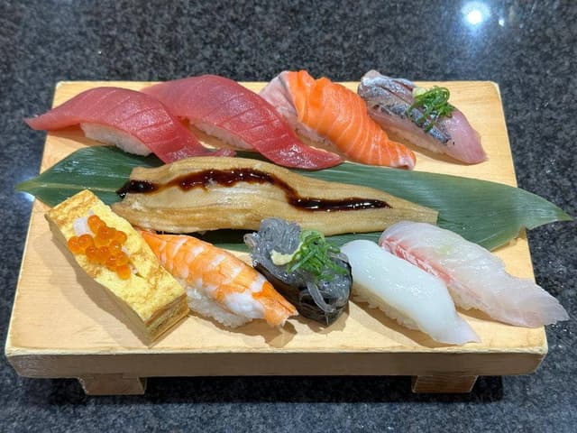 沼津魚がし鮨 流れ鮨 藤枝駅南口店 - サブ画像1