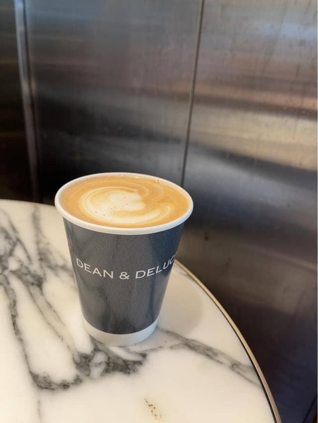 DEAN & DELUCA カフェ 六本木店 - サブ画像1