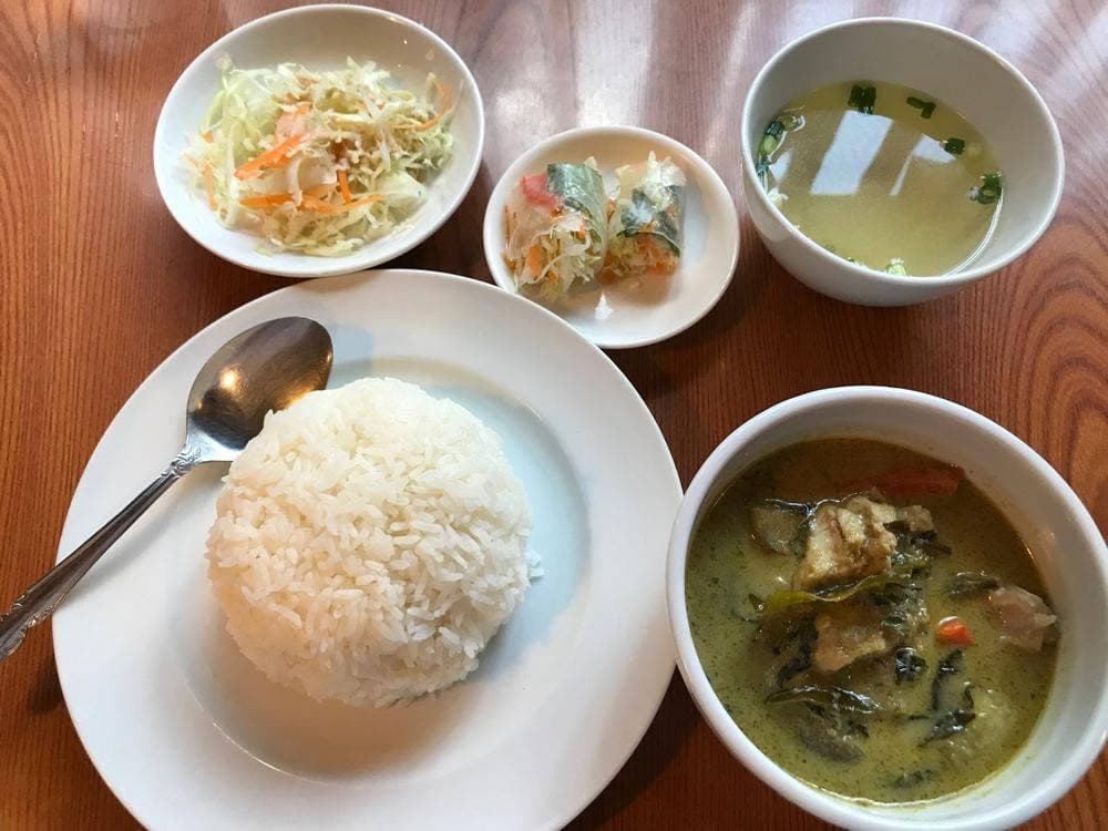 クンメー タイ料理 神田店
