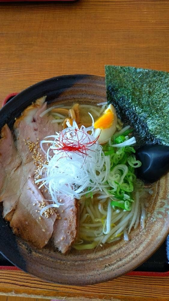 麺屋 じぇんとるめん