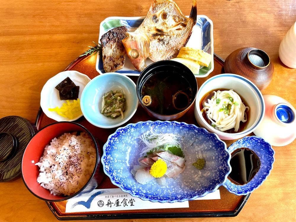 舟屋食堂